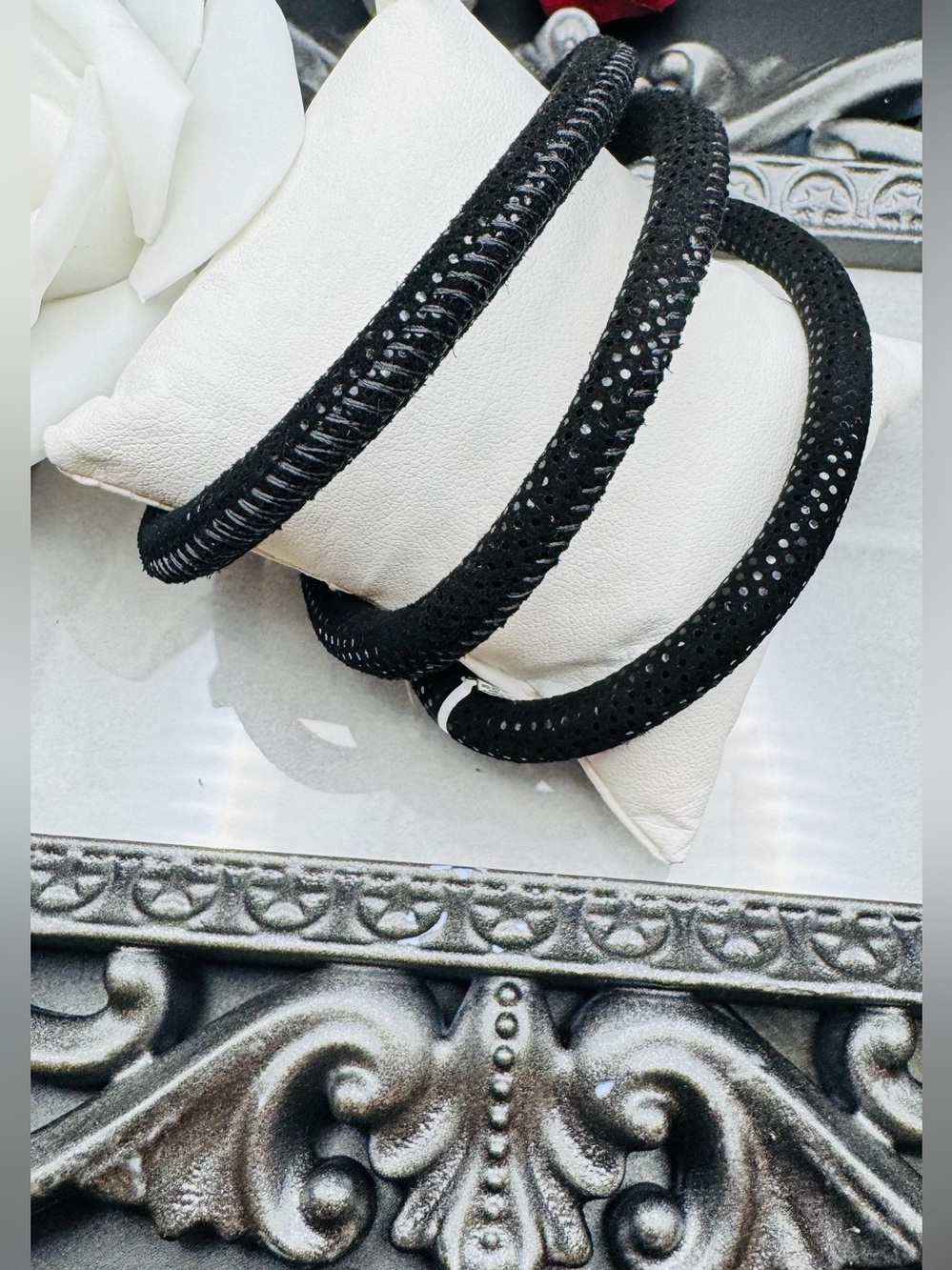 Brighton Woodstock Triple Wrap Bracelet/Chocker Necklace -Black NWT